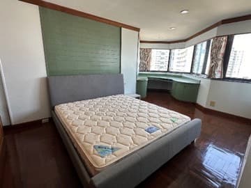 12946 – 230_bedroom.jpg