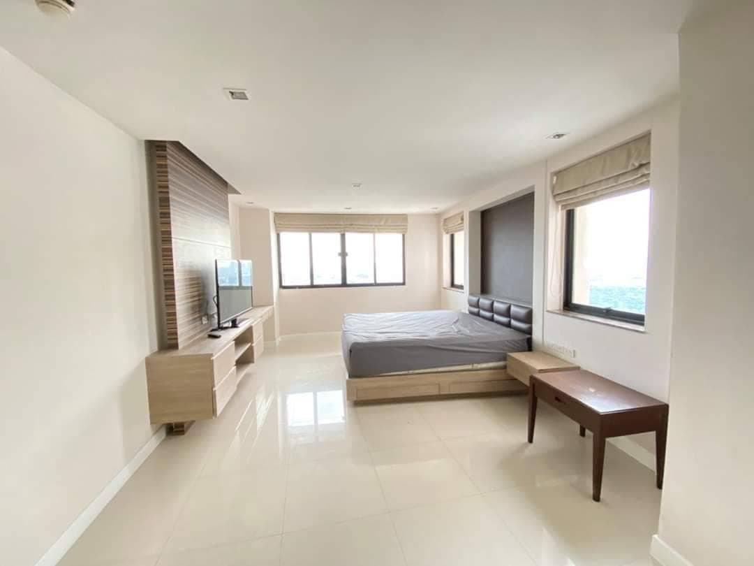12955 – 253_bedroom.jpg